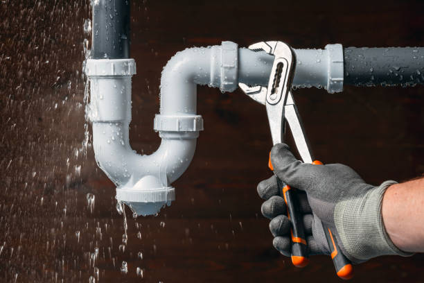 Professional Emergency Plumber technician working in Wellersburg, PA